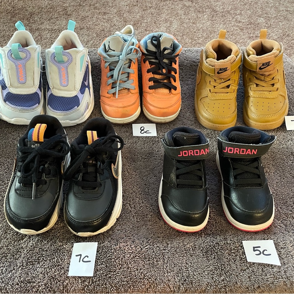 Nike Kids Black Sneakers